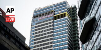 LIVE: New York building will be stabilized after columns buckle